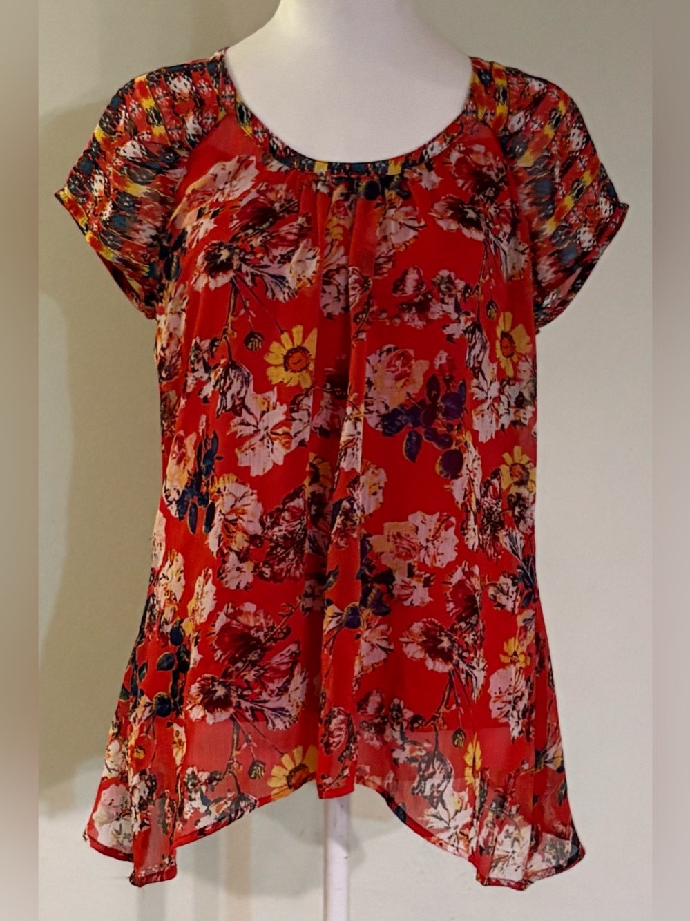 Figueroa & Flower Red Floral Cap Sleeve Lace Back Blouse and Cani Set, Petite L